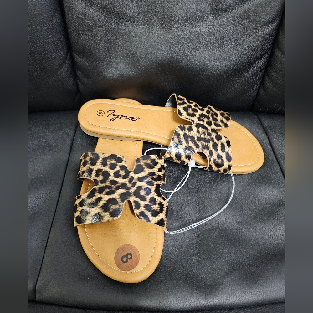 IYNX Leopard Print Women's Sandals